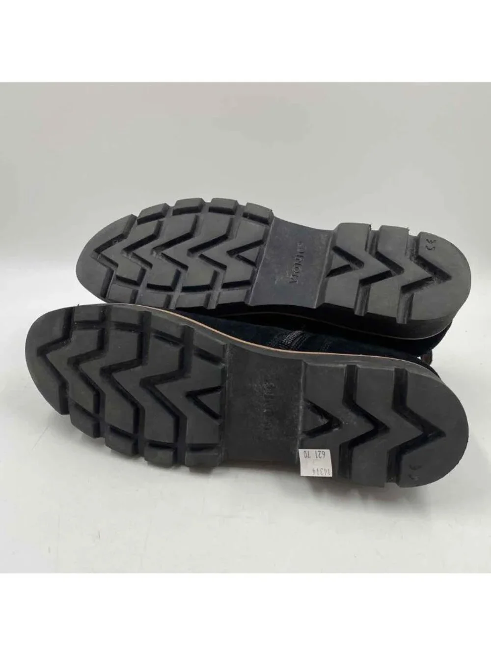 Vionic black suede